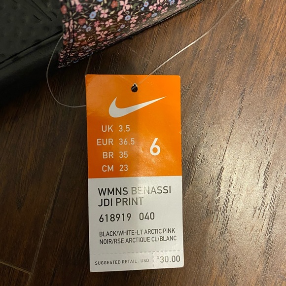 NWT Nike Slides - Picture 2 of 3